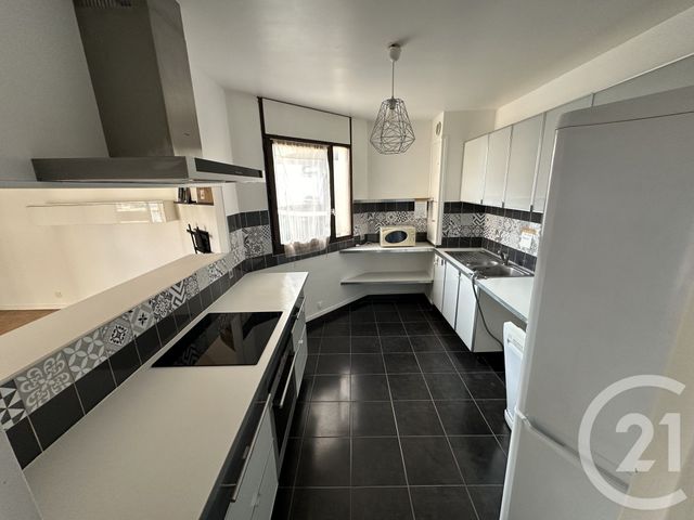 Appartement F3 à louer - 3 pièces - 72.24 m2 - NOISY LE GRAND - 93 - ILE-DE-FRANCE - Century 21 E.F.I.