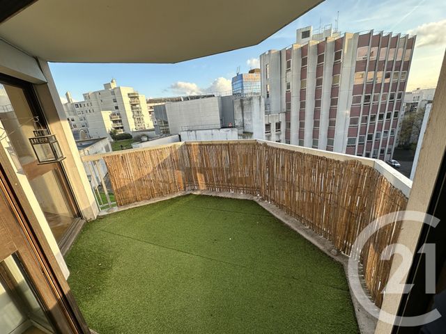 Appartement F3 à louer - 3 pièces - 72.24 m2 - NOISY LE GRAND - 93 - ILE-DE-FRANCE - Century 21 E.F.I.