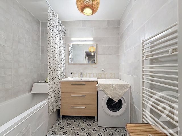 Appartement F3 à vendre - 3 pièces - 65.0 m2 - NOISY LE GRAND - 93 - ILE-DE-FRANCE - Century 21 E.F.I.