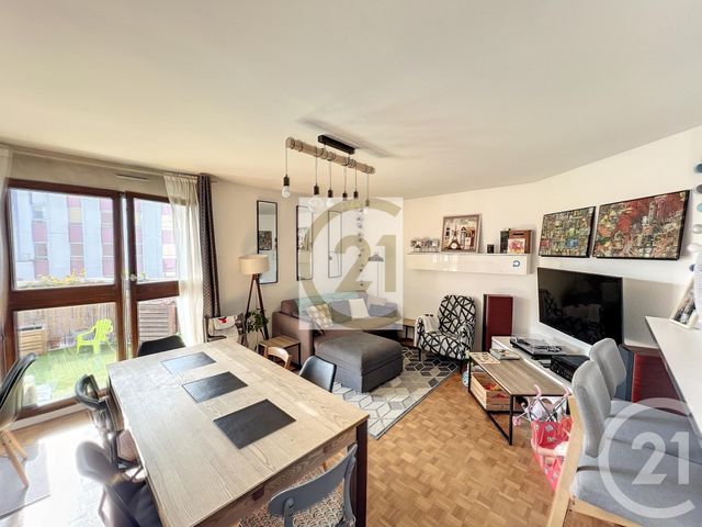 Appartement F3 à louer - 3 pièces - 72.24 m2 - NOISY LE GRAND - 93 - ILE-DE-FRANCE - Century 21 E.F.I.