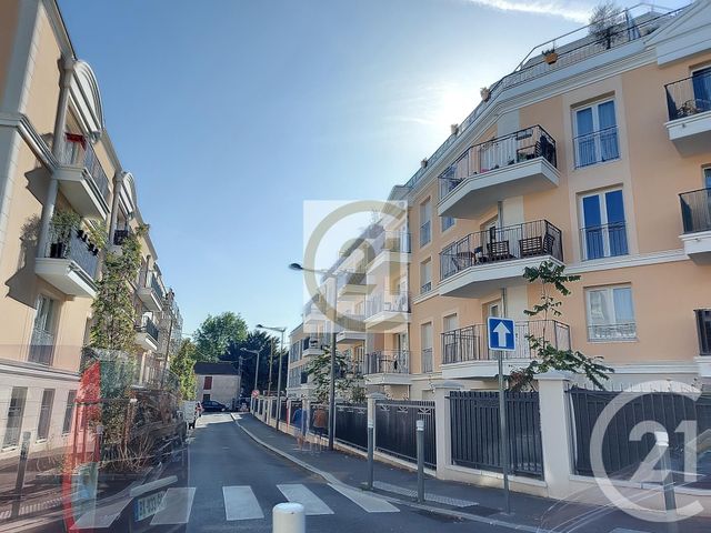 Appartement F3 à louer - 3 pièces - 56.6 m2 - NOISY LE GRAND - 93 - ILE-DE-FRANCE - Century 21 E.F.I.