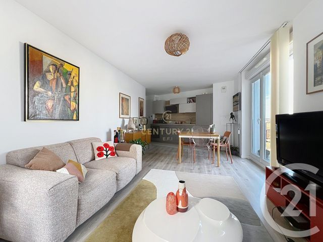 Appartement F4 à vendre - 4 pièces - 78.0 m2 - NOISY LE GRAND - 93 - ILE-DE-FRANCE - Century 21 E.F.I.