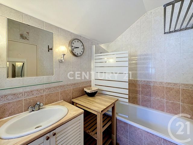 maison à vendre - 5 pièces - 98.27 m2 - NOISY LE GRAND - 93 - ILE-DE-FRANCE - Century 21 E.F.I.