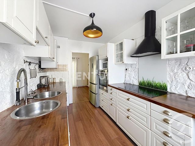 maison à vendre - 5 pièces - 98.27 m2 - NOISY LE GRAND - 93 - ILE-DE-FRANCE - Century 21 E.F.I.