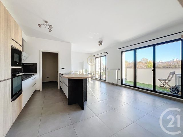 Appartement F3 à vendre - 3 pièces - 55.0 m2 - NOISY LE GRAND - 93 - ILE-DE-FRANCE - Century 21 E.F.I.