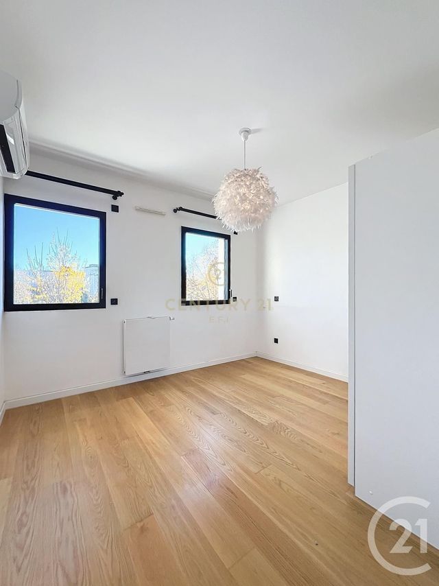 Appartement F3 à vendre - 3 pièces - 55.0 m2 - NOISY LE GRAND - 93 - ILE-DE-FRANCE - Century 21 E.F.I.