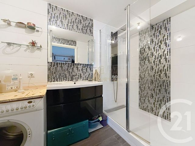 Appartement F3 à vendre - 3 pièces - 64.0 m2 - NOISY LE GRAND - 93 - ILE-DE-FRANCE - Century 21 E.F.I.