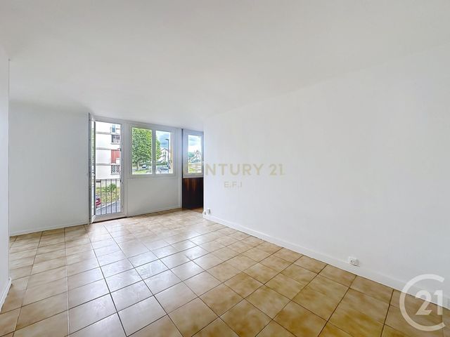Appartement F5 à vendre - 5 pièces - 75.62 m2 - NOISY LE GRAND - 93 - ILE-DE-FRANCE - Century 21 E.F.I.