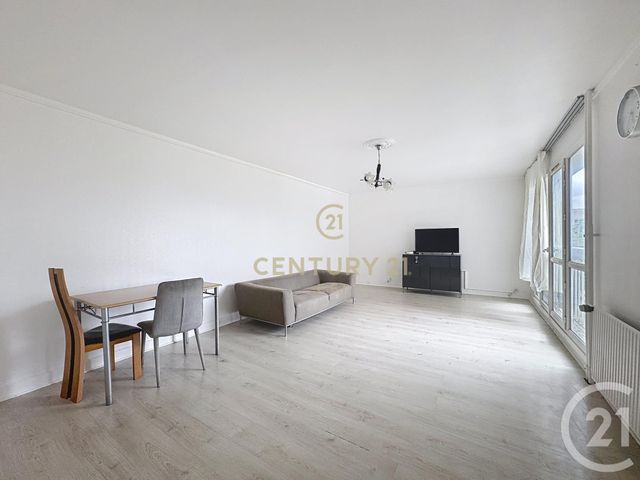 Appartement F3 à vendre - 3 pièces - 72.45 m2 - NOISY LE GRAND - 93 - ILE-DE-FRANCE - Century 21 E.F.I.