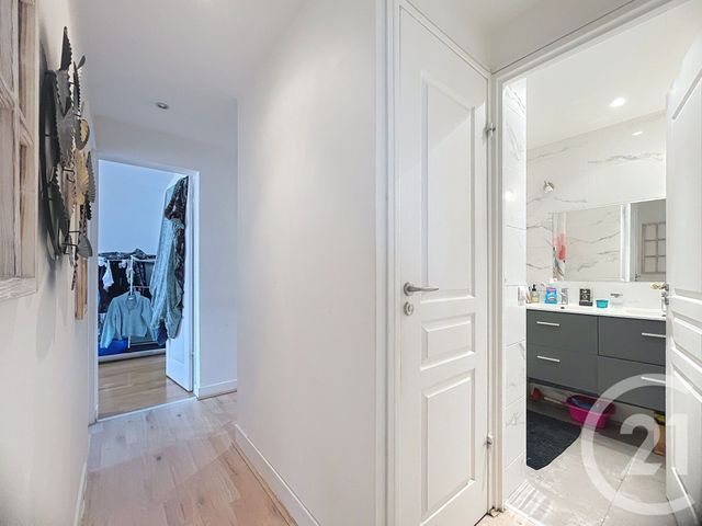 Appartement F4 à vendre - 4 pièces - 65.0 m2 - NOISY LE GRAND - 93 - ILE-DE-FRANCE - Century 21 E.F.I.