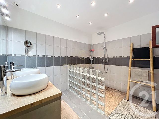 maison à vendre - 5 pièces - 117.0 m2 - NOISY LE GRAND - 93 - ILE-DE-FRANCE - Century 21 E.F.I.