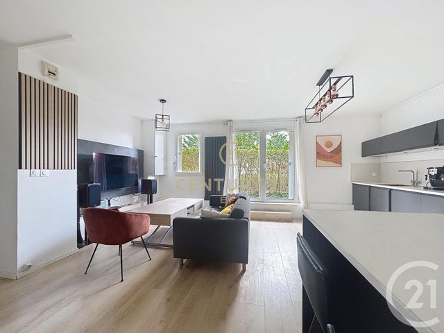 Afficher la photo en grand Appartement F3 à vendre - 3 pièces - 61.93 m2 - NOISY LE GRAND - 93 - ILE-DE-FRANCE - Century 21 E.F.I.