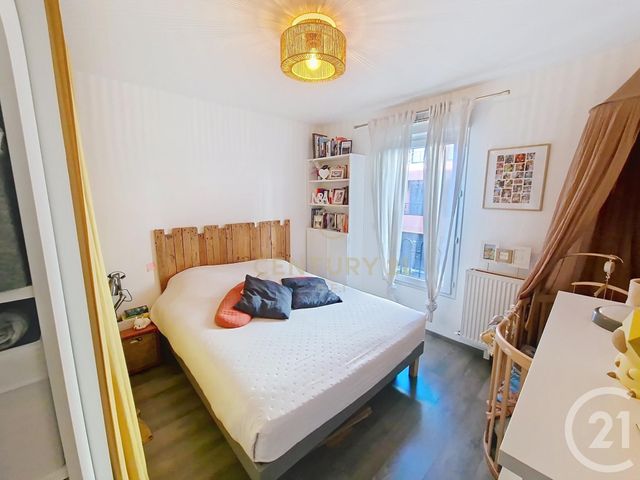 Appartement F2 à vendre - 2 pièces - 40.0 m2 - NOISY LE GRAND - 93 - ILE-DE-FRANCE - Century 21 E.F.I.