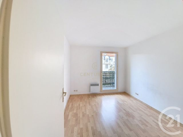 Appartement F2 à louer - 2 pièces - 43.45 m2 - NOISY LE GRAND - 93 - ILE-DE-FRANCE - Century 21 E.F.I.