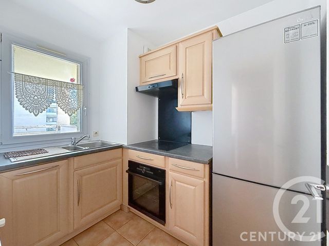 Appartement F2 à vendre - 2 pièces - 54.5 m2 - NOISY LE GRAND - 93 - ILE-DE-FRANCE - Century 21 E.F.I.
