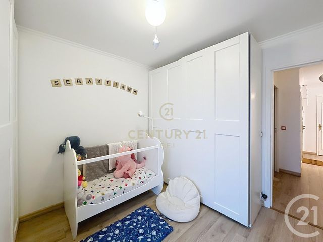 Appartement F4 à vendre - 4 pièces - 70.02 m2 - NOISY LE GRAND - 93 - ILE-DE-FRANCE - Century 21 E.F.I.