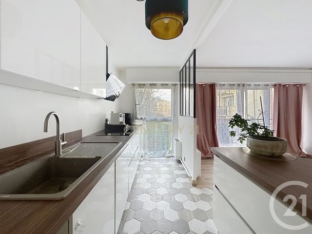 Appartement F4 à vendre - 4 pièces - 70.02 m2 - NOISY LE GRAND - 93 - ILE-DE-FRANCE - Century 21 E.F.I.