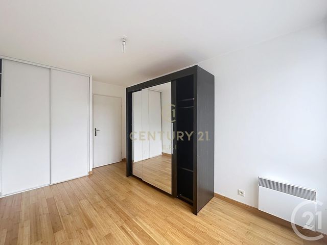 Appartement F3 à vendre - 3 pièces - 67.79 m2 - NOISY LE GRAND - 93 - ILE-DE-FRANCE - Century 21 E.F.I.