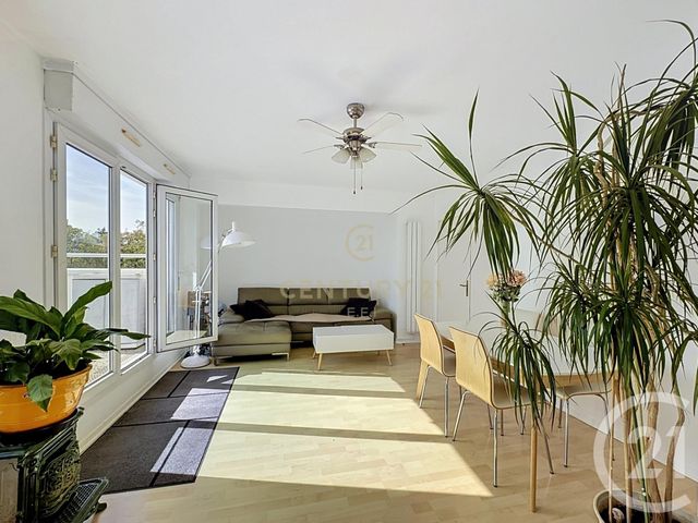 Appartement Duplex à vendre - 4 pièces - 97.44 m2 - NOISY LE GRAND - 93 - ILE-DE-FRANCE - Century 21 E.F.I.