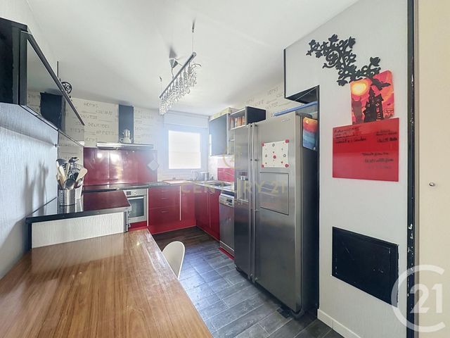 Appartement Duplex à vendre - 4 pièces - 97.44 m2 - NOISY LE GRAND - 93 - ILE-DE-FRANCE - Century 21 E.F.I.